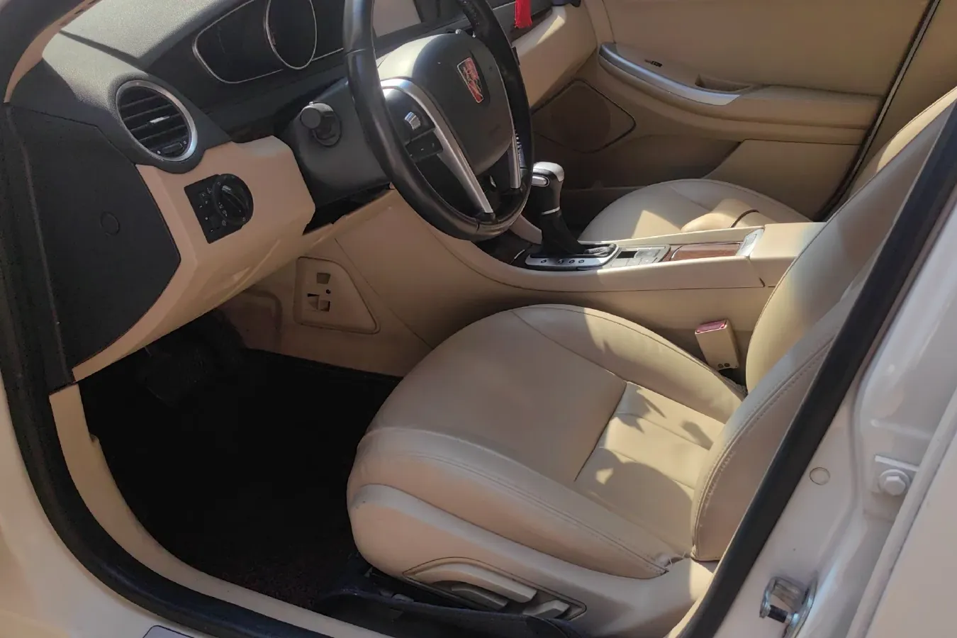 2014 Roewe e550 1.5L 109HP L4 2AT PHEV 11.8KWH,autocango,china used car exporter,china ev exporter,chinese used car exporter,chinese used ev exporter