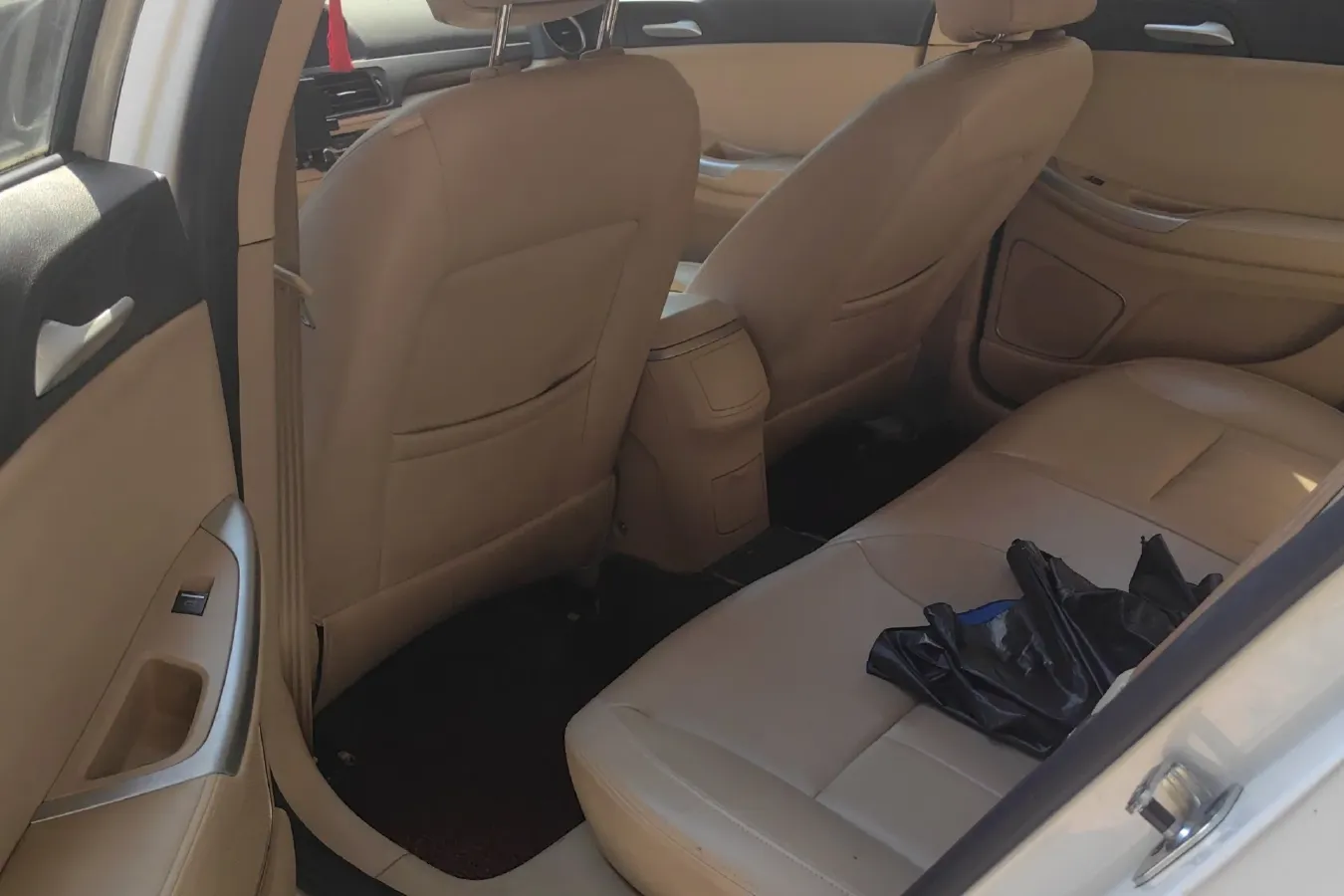 2014 Roewe e550 1.5L 109HP L4 2AT PHEV 11.8KWH,autocango,china used car exporter,china ev exporter,chinese used car exporter,chinese used ev exporter