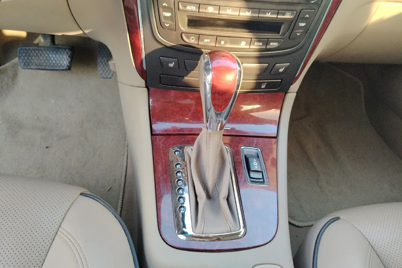 2009 Roewe 750 1.8T 160HP L4 5AT,autocango,china used car exporter,china ev exporter,chinese used car exporter,chinese used ev exporter