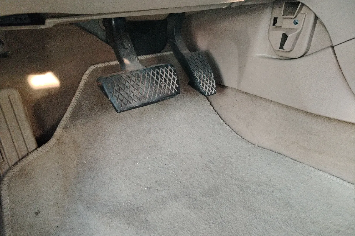 2009 Roewe 750 1.8T 160HP L4 5AT,autocango,china used car exporter,china ev exporter,chinese used car exporter,chinese used ev exporter