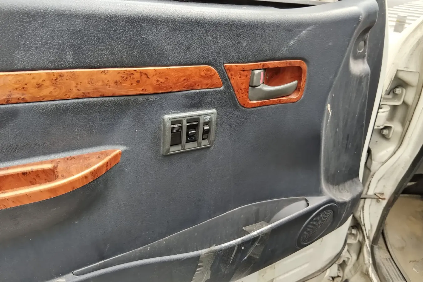 2018 KingLong JinWei 2.0L 102HP L4 5MT,autocango,china used car exporter,china ev exporter,chinese used car exporter,chinese used ev exporter