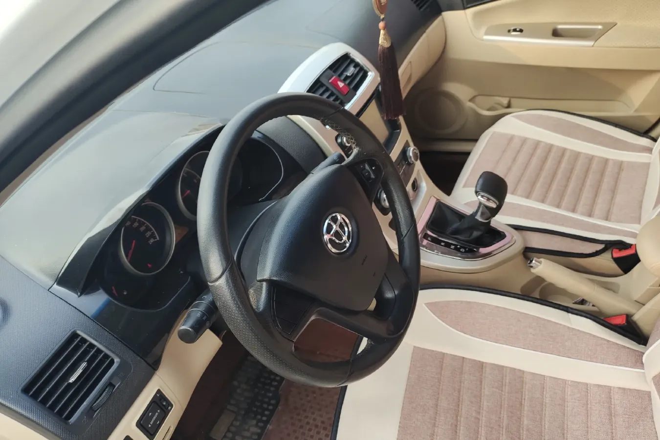 2013 Brilliance Auto H330 1.5L 105HP L4 4AT,autocango,china used car exporter,china ev exporter,chinese used car exporter,chinese used ev exporter