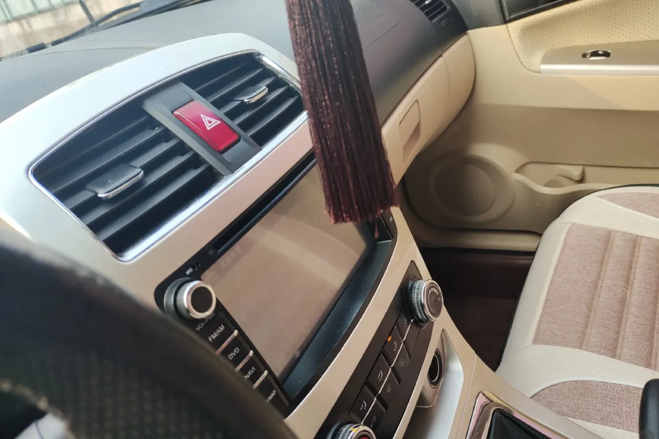 2013 Brilliance Auto H330 1.5L 105HP L4 4AT,autocango,china used car exporter,china ev exporter,chinese used car exporter,chinese used ev exporter