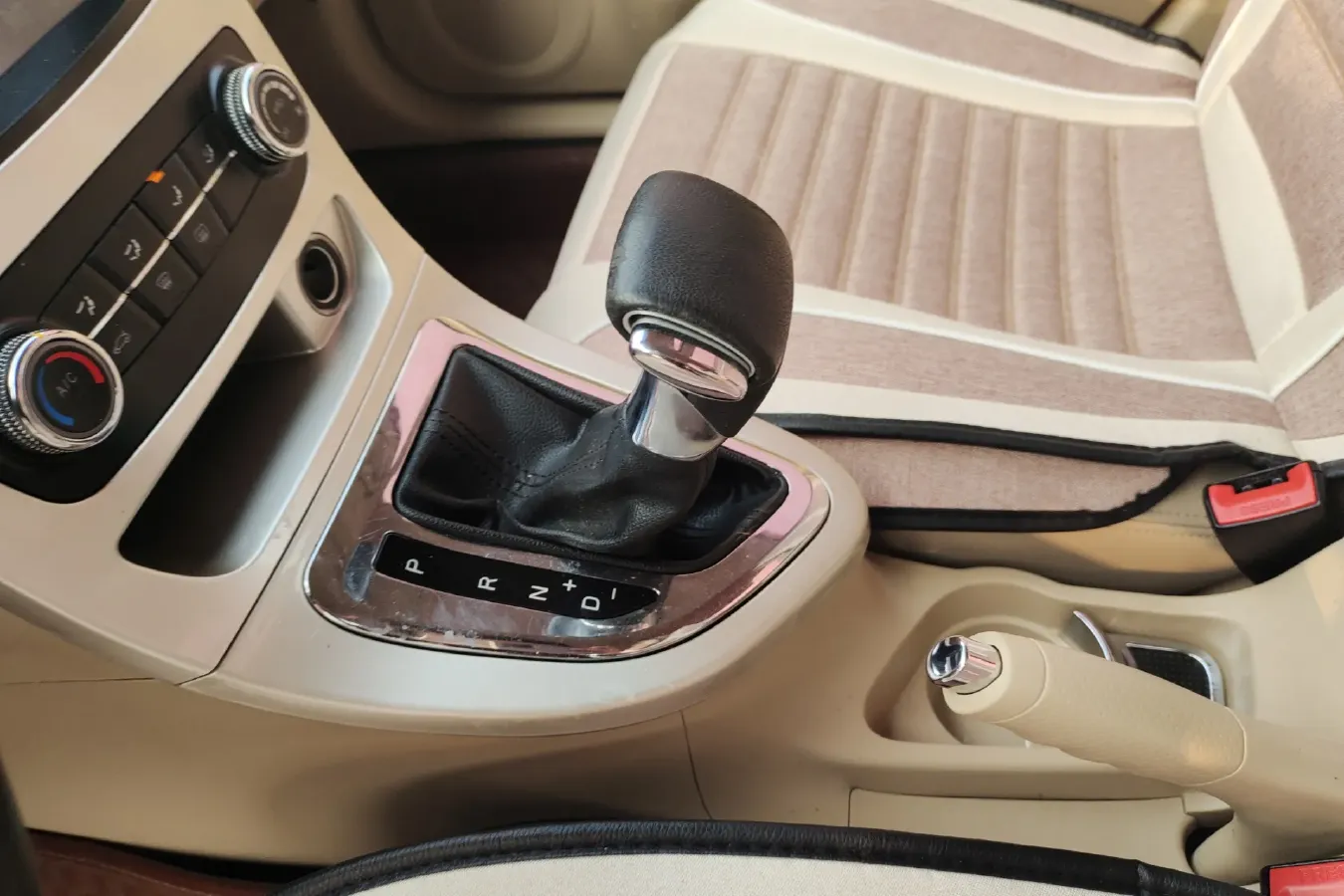 2013 Brilliance Auto H330 1.5L 105HP L4 4AT,autocango,china used car exporter,china ev exporter,chinese used car exporter,chinese used ev exporter