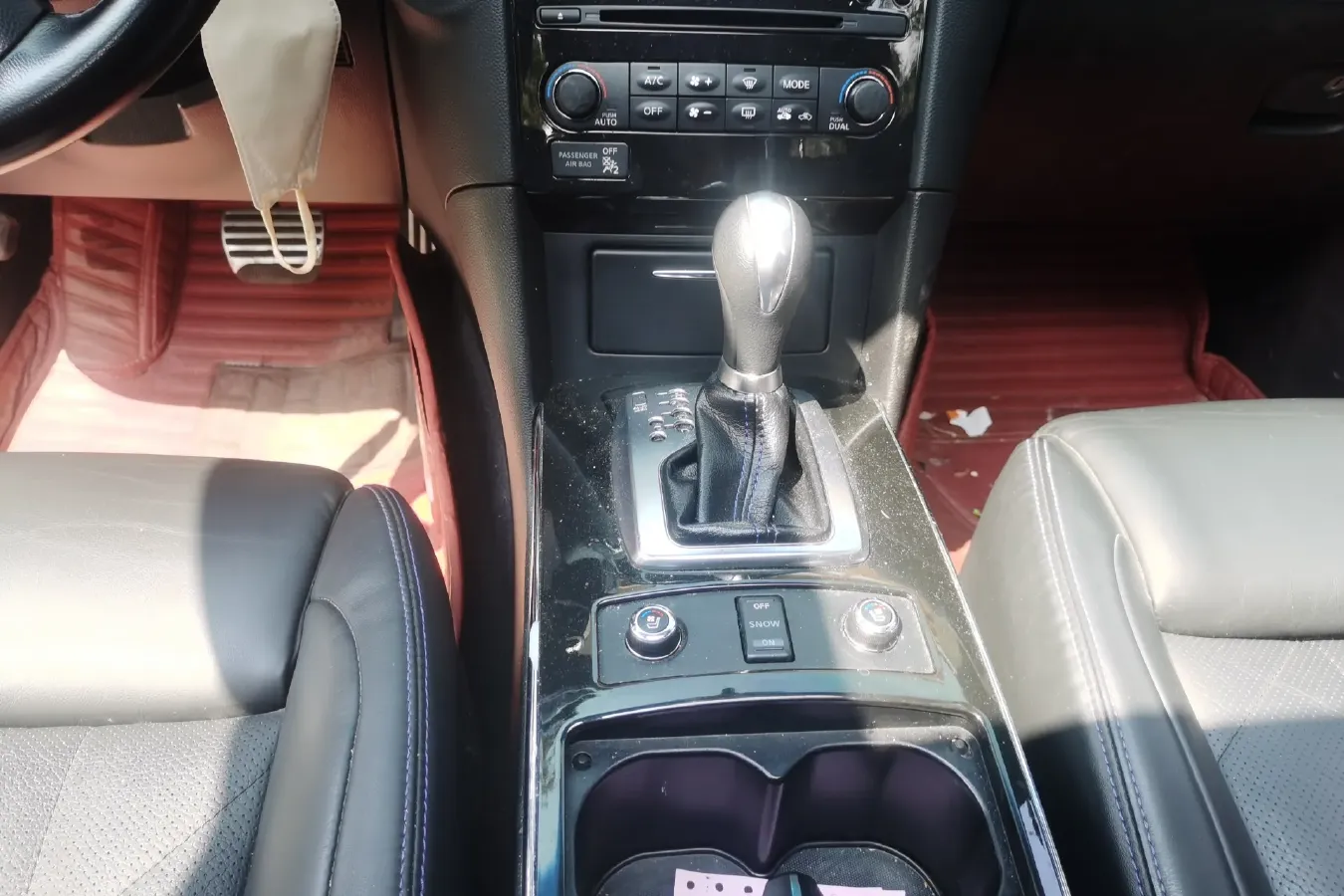 2013 Infiniti QX70 3.7L 351HP V6 7AT,autocango,china used car exporter,china ev exporter,chinese used car exporter,chinese used ev exporter