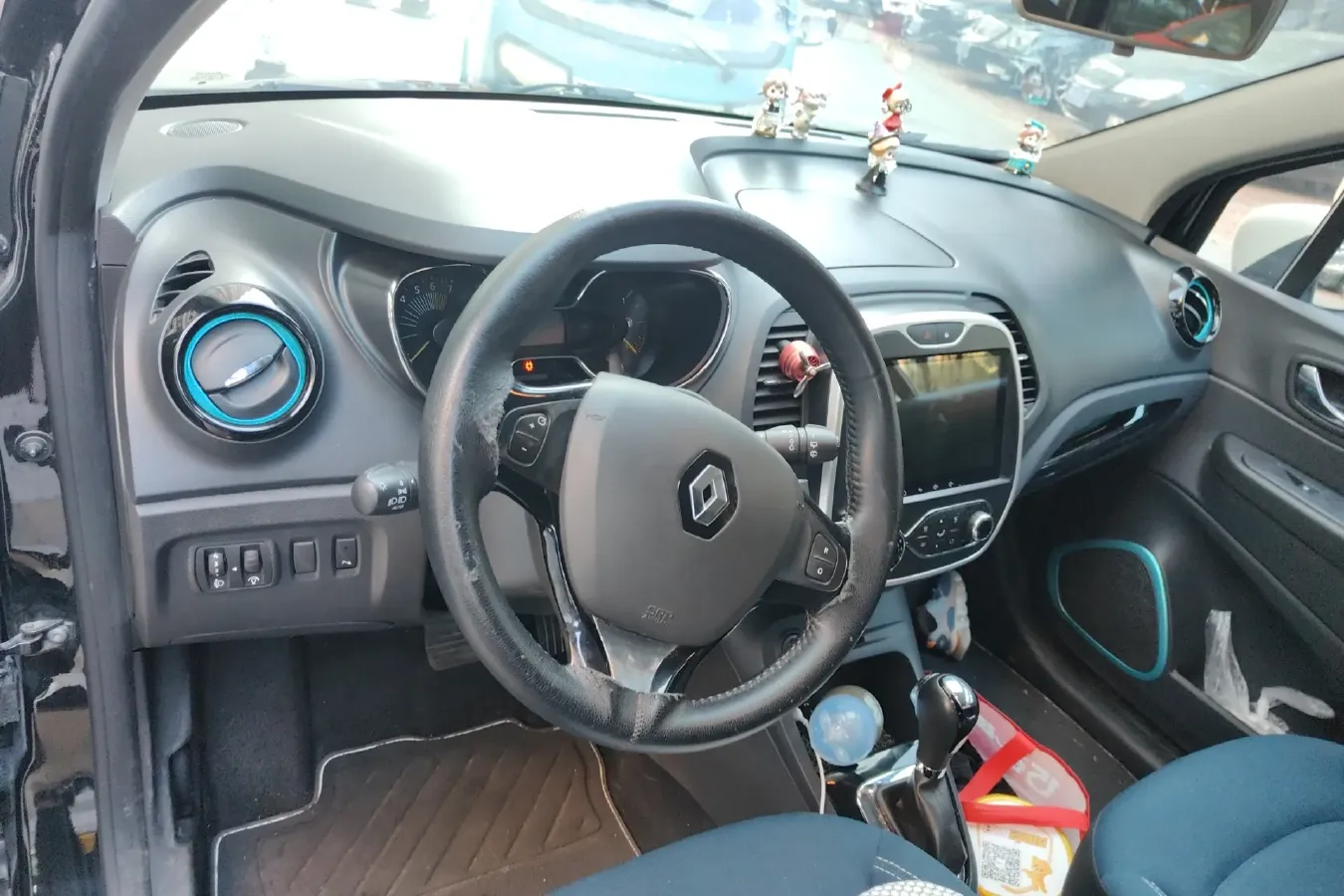 2015 Renault  Captur 1.2T 116HP L4 6DCT,autocango,china used car exporter,china ev exporter,chinese used car exporter,chinese used ev exporter