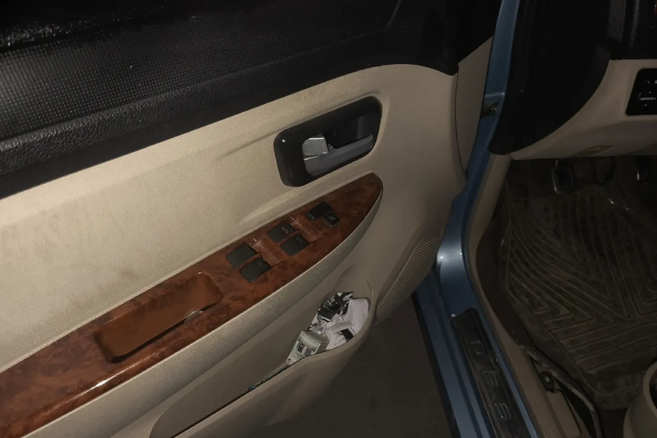 2013 DongFeng Fengon Fengon 1.3L 96HP L4 5MT,autocango,china used car exporter,china ev exporter,chinese used car exporter,chinese used ev exporter