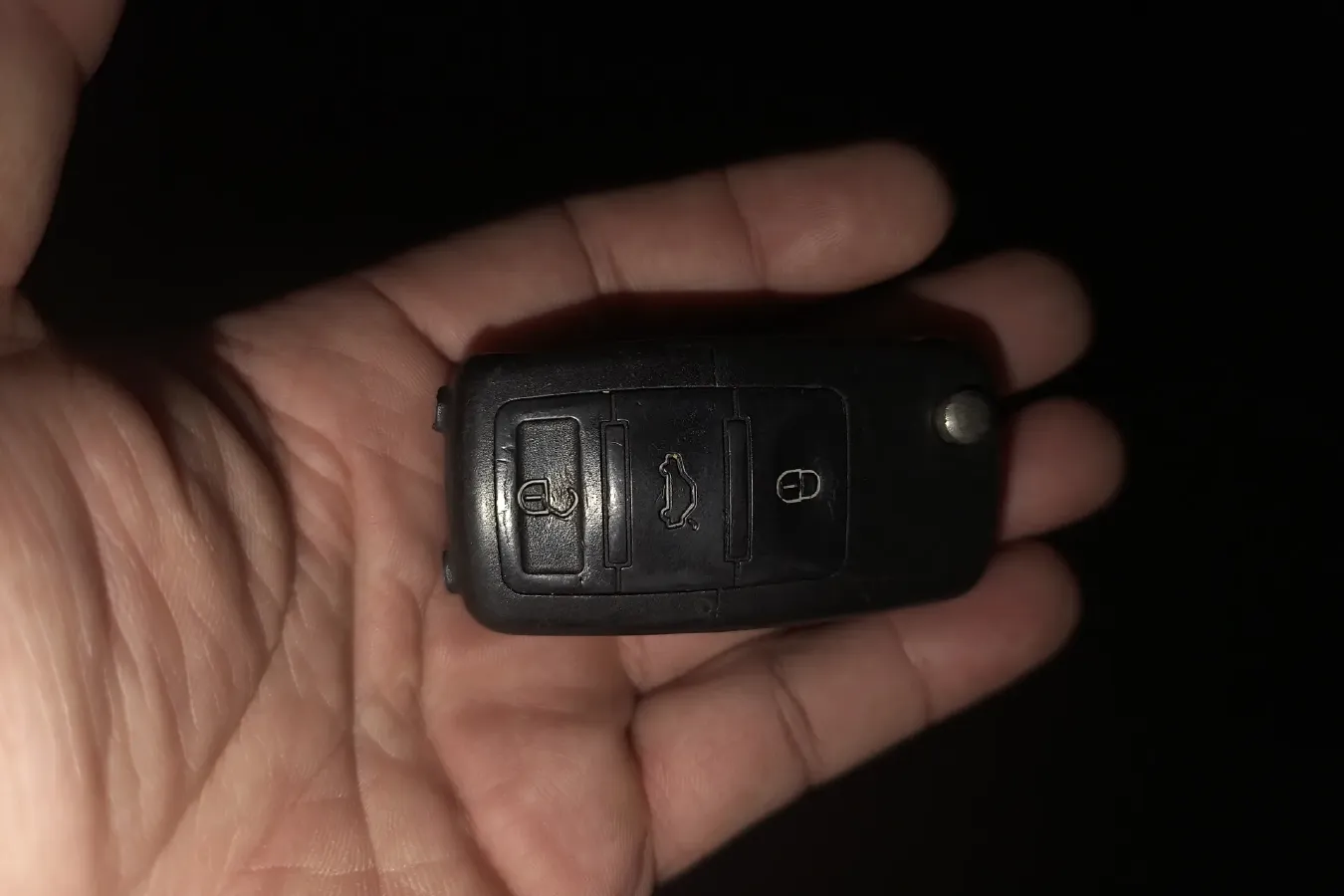 2013 DongFeng Fengon Fengon 1.3L 96HP L4 5MT,autocango,china used car exporter,china ev exporter,chinese used car exporter,chinese used ev exporter