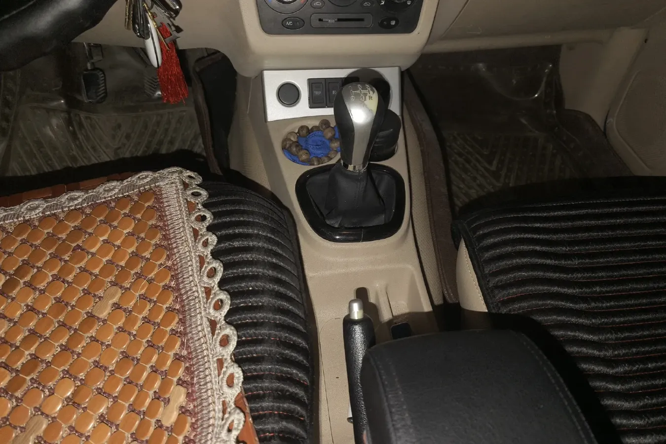 2013 DongFeng Fengon Fengon 1.3L 96HP L4 5MT,autocango,china used car exporter,china ev exporter,chinese used car exporter,chinese used ev exporter