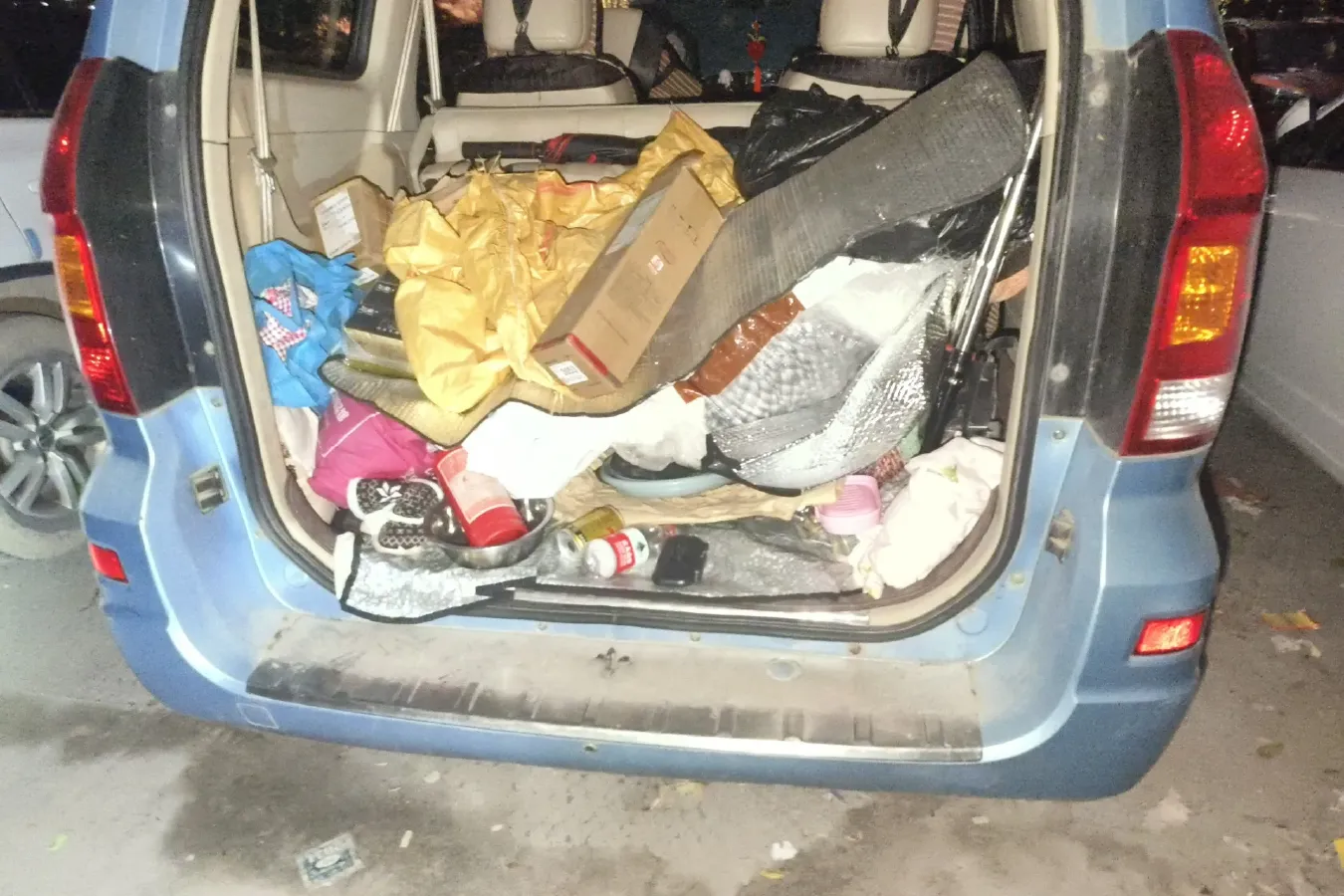 2013 DongFeng Fengon Fengon 1.3L 96HP L4 5MT,autocango,china used car exporter,china ev exporter,chinese used car exporter,chinese used ev exporter