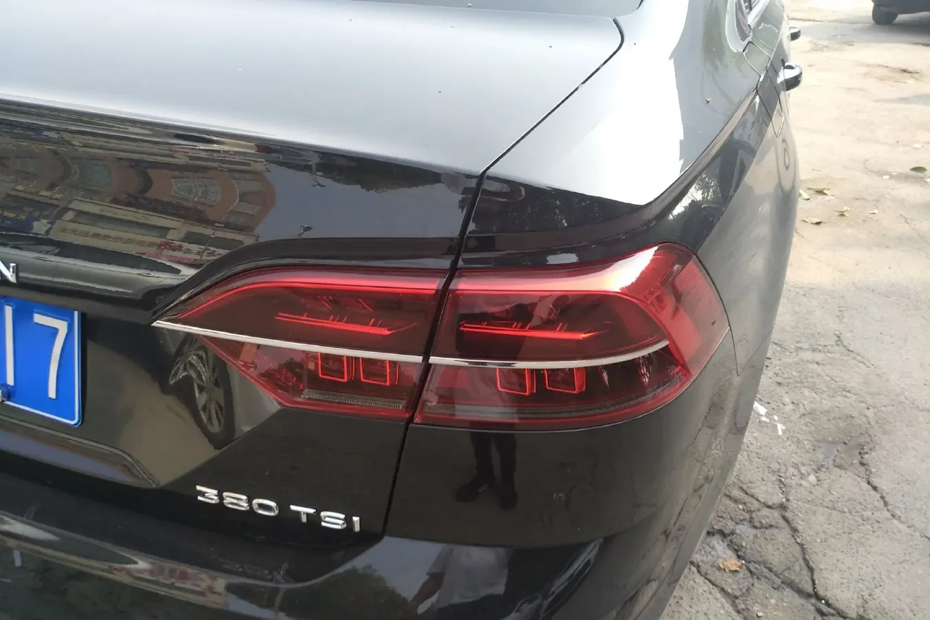 2018 Volkswagen Phideon 2.0T 224HP L4 7DCT,autocango,china used car exporter,china ev exporter,chinese used car exporter,chinese used ev exporter