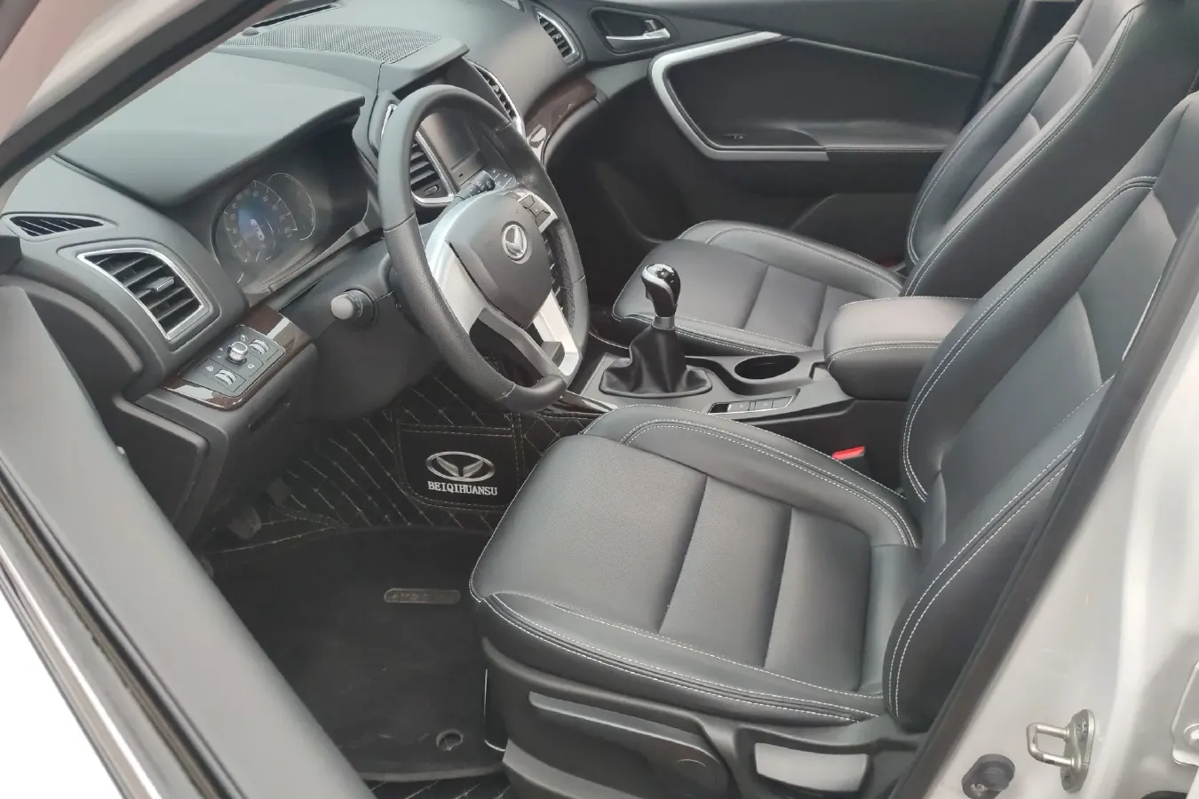 2016 BAIC Hyosow S6 1.5T 150HP L4 6MT,autocango,china used car exporter,china ev exporter,chinese used car exporter,chinese used ev exporter