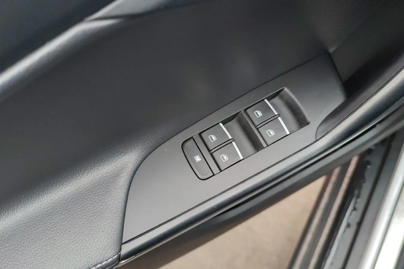 2016 BAIC Hyosow S6 1.5T 150HP L4 6MT,autocango,china used car exporter,china ev exporter,chinese used car exporter,chinese used ev exporter