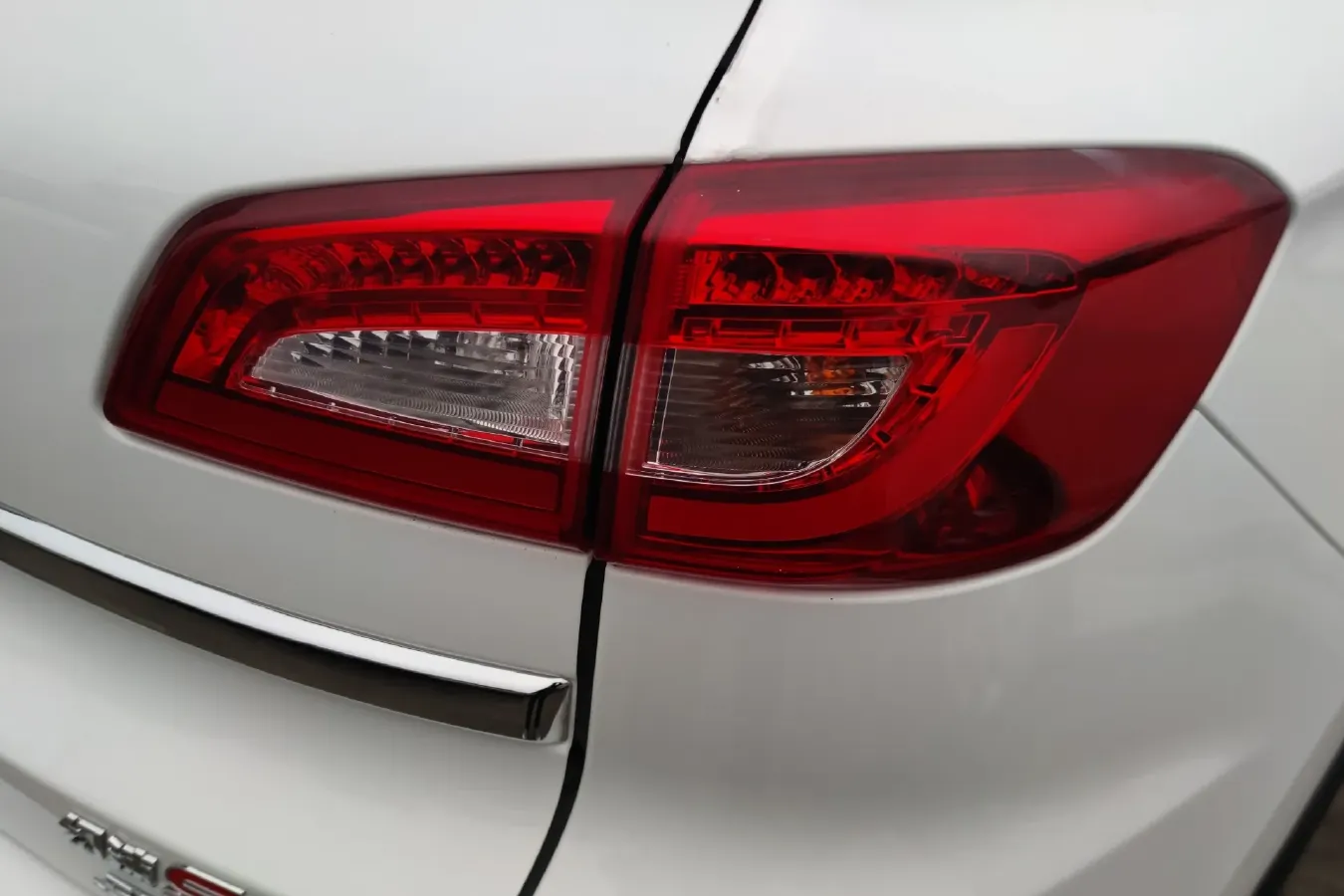 2016 BAIC Hyosow S6 1.5T 150HP L4 6MT,autocango,china used car exporter,china ev exporter,chinese used car exporter,chinese used ev exporter