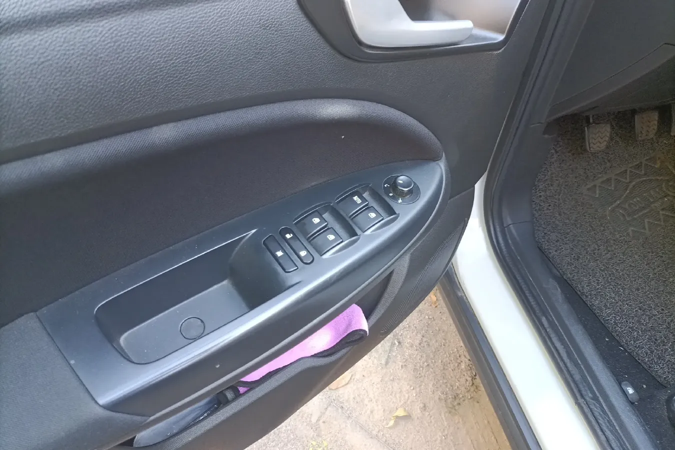 2017 FAW Jumpal D60 1.5L 113HP L4 5MT,autocango,china used car exporter,china ev exporter,chinese used car exporter,chinese used ev exporter