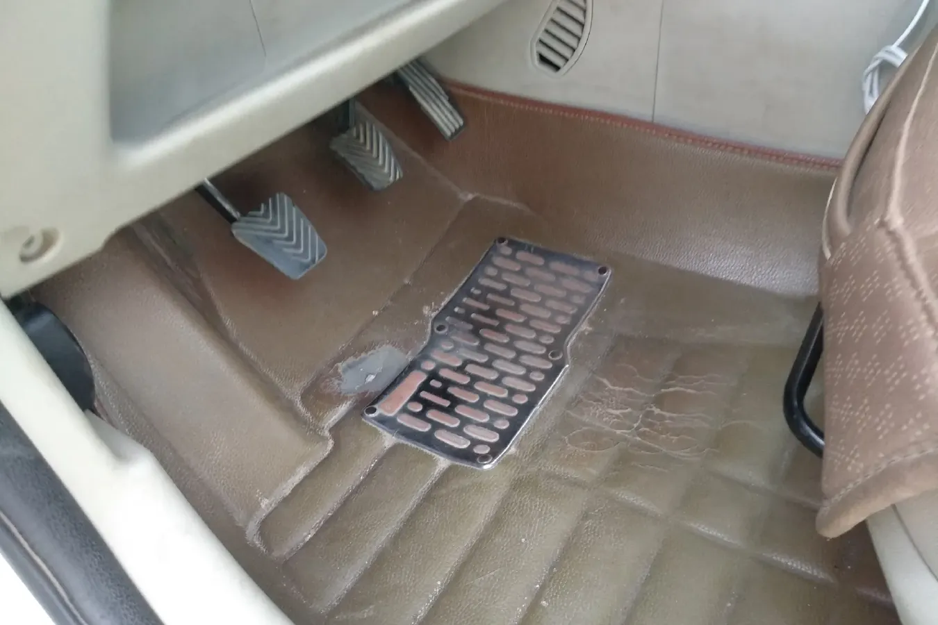 2012 ChangAn Alsvin V5 1.5L 114HP L4 5MT,autocango,china used car exporter,china ev exporter,chinese used car exporter,chinese used ev exporter