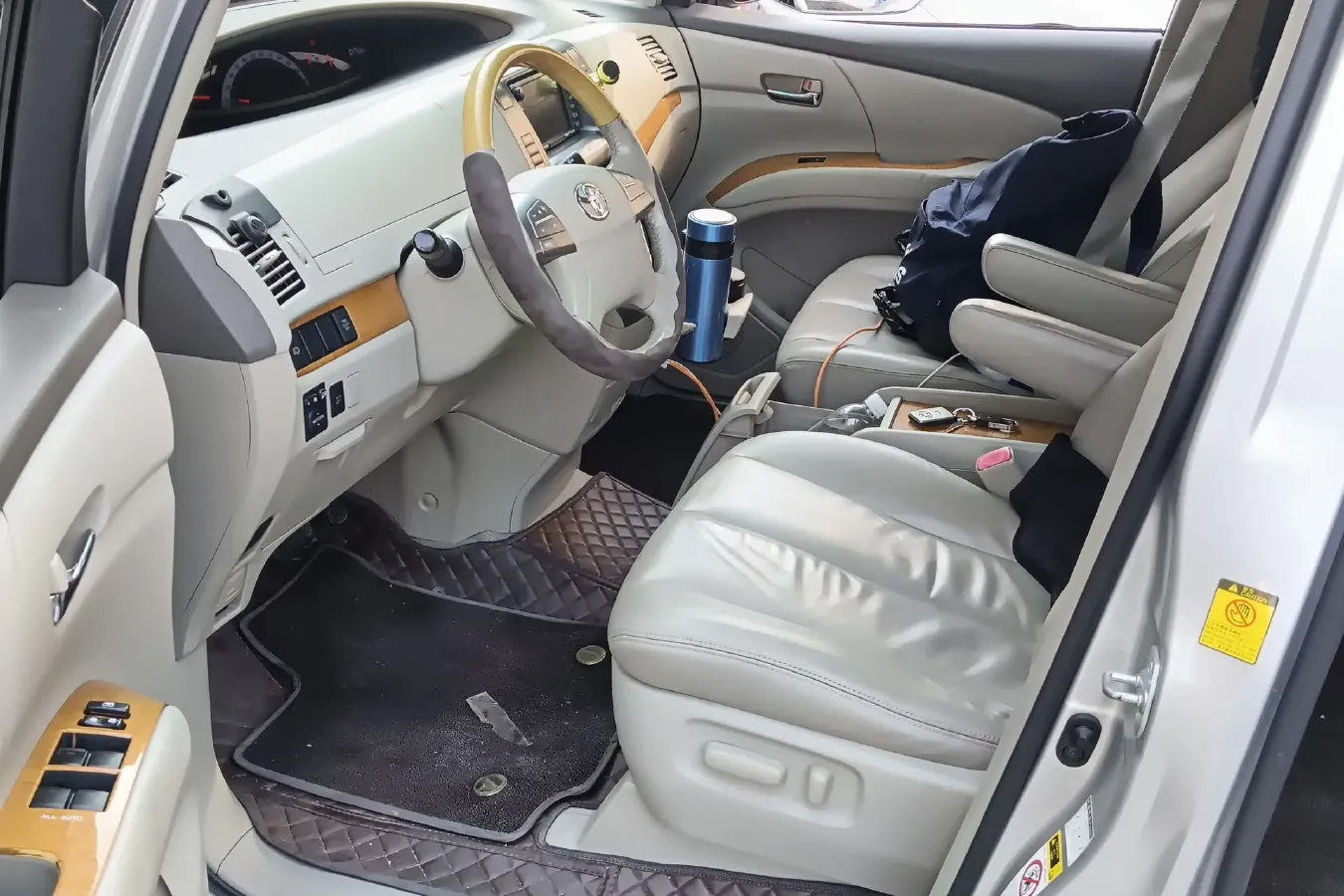 2006 Toyota Previa 2.4L 170HP L4 4AT,autocango,china used car exporter,china ev exporter,chinese used car exporter,chinese used ev exporter