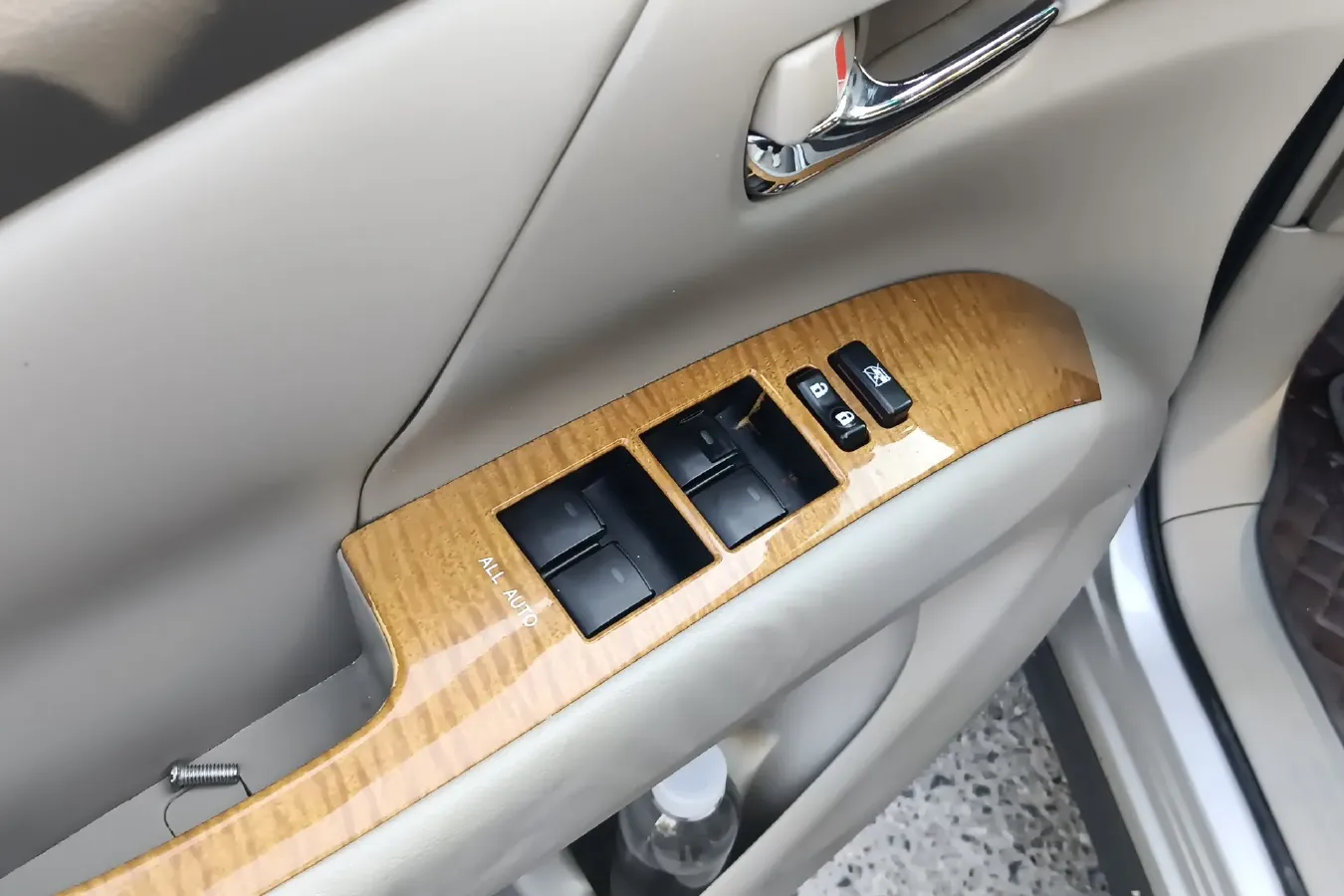 2006 Toyota Previa 2.4L 170HP L4 4AT,autocango,china used car exporter,china ev exporter,chinese used car exporter,chinese used ev exporter