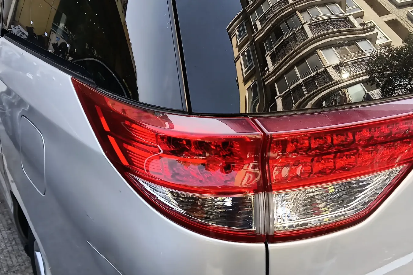 2006 Toyota Previa 2.4L 170HP L4 4AT,autocango,china used car exporter,china ev exporter,chinese used car exporter,chinese used ev exporter