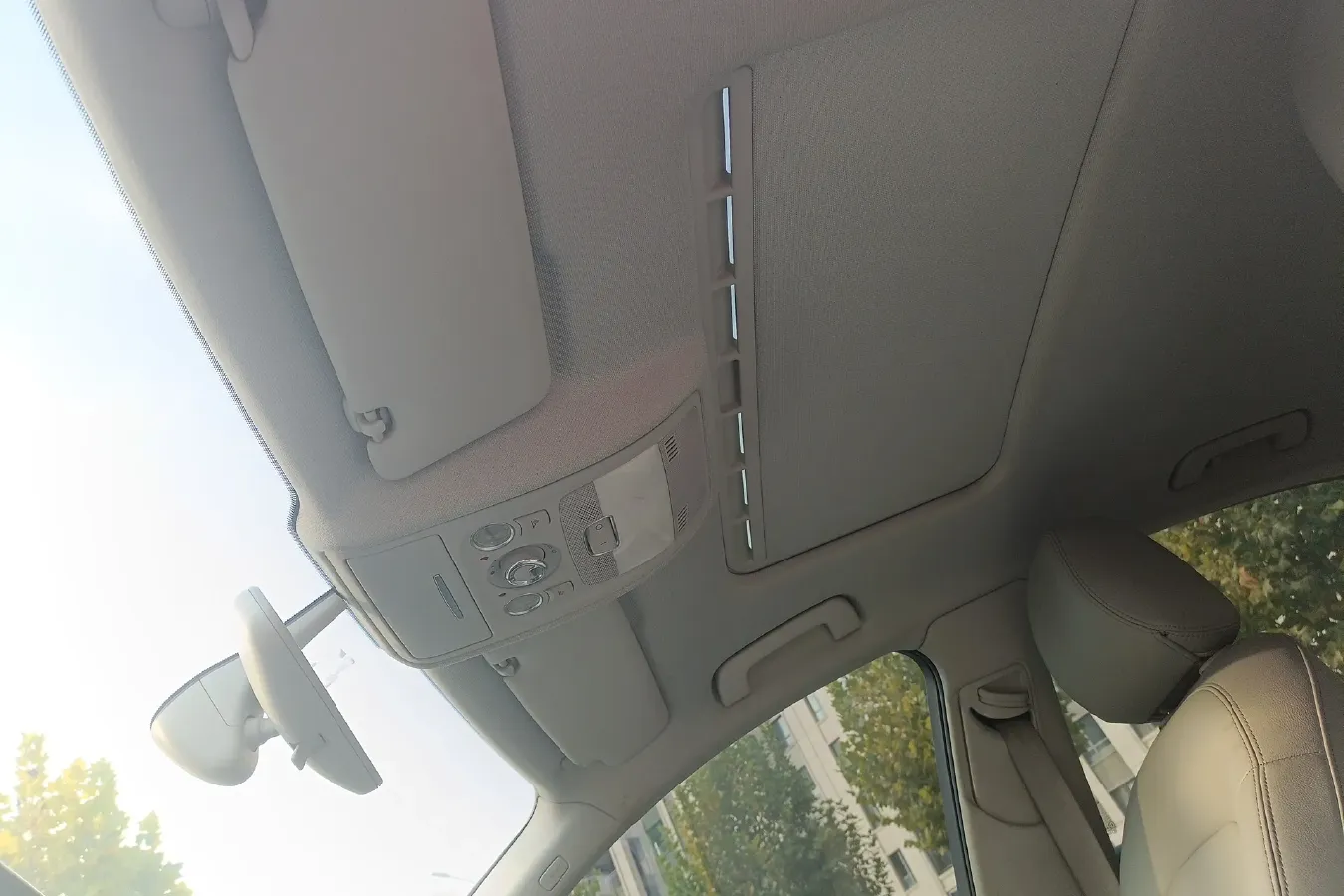 2013 Audi A4L 2.0T 180HP L4 CVT,autocango,china used car exporter,china ev exporter,chinese used car exporter,chinese used ev exporter