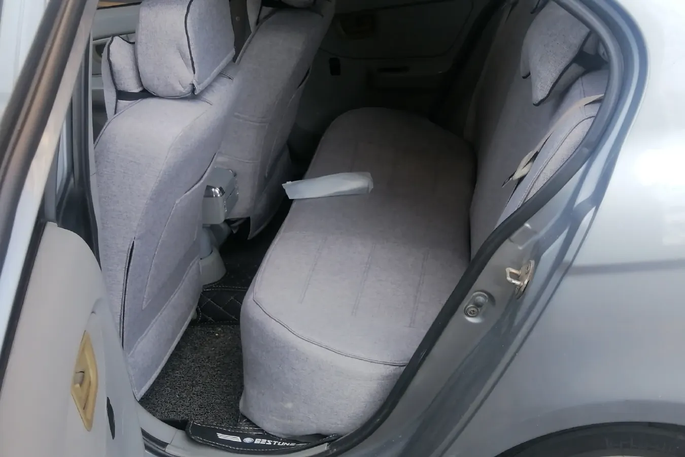 2011 FAW XiaLi N5 1.3L 91HP L4 5MT,autocango,china used car exporter,china ev exporter,chinese used car exporter,chinese used ev exporter