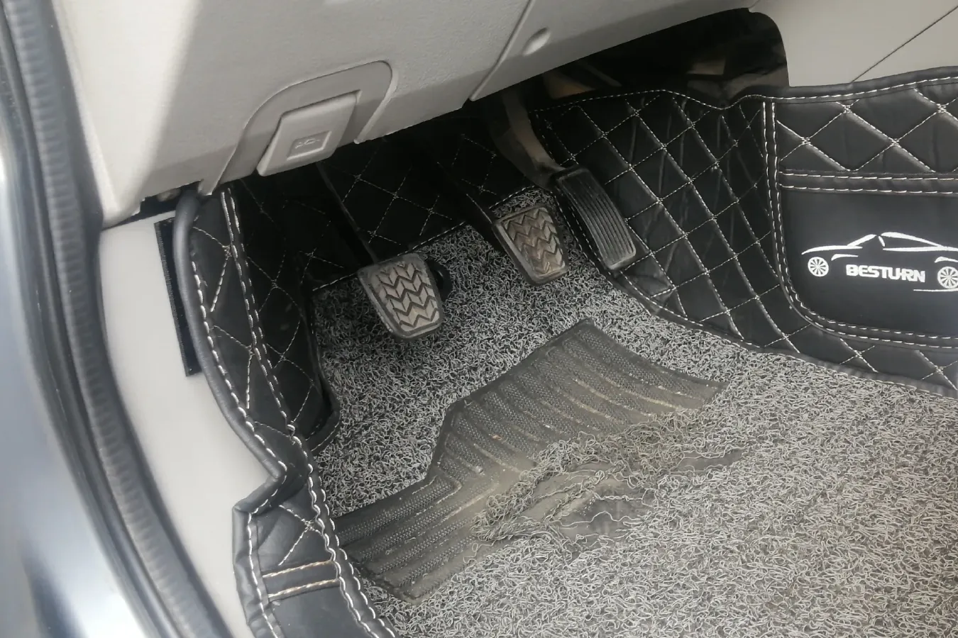 2011 FAW XiaLi N5 1.3L 91HP L4 5MT,autocango,china used car exporter,china ev exporter,chinese used car exporter,chinese used ev exporter