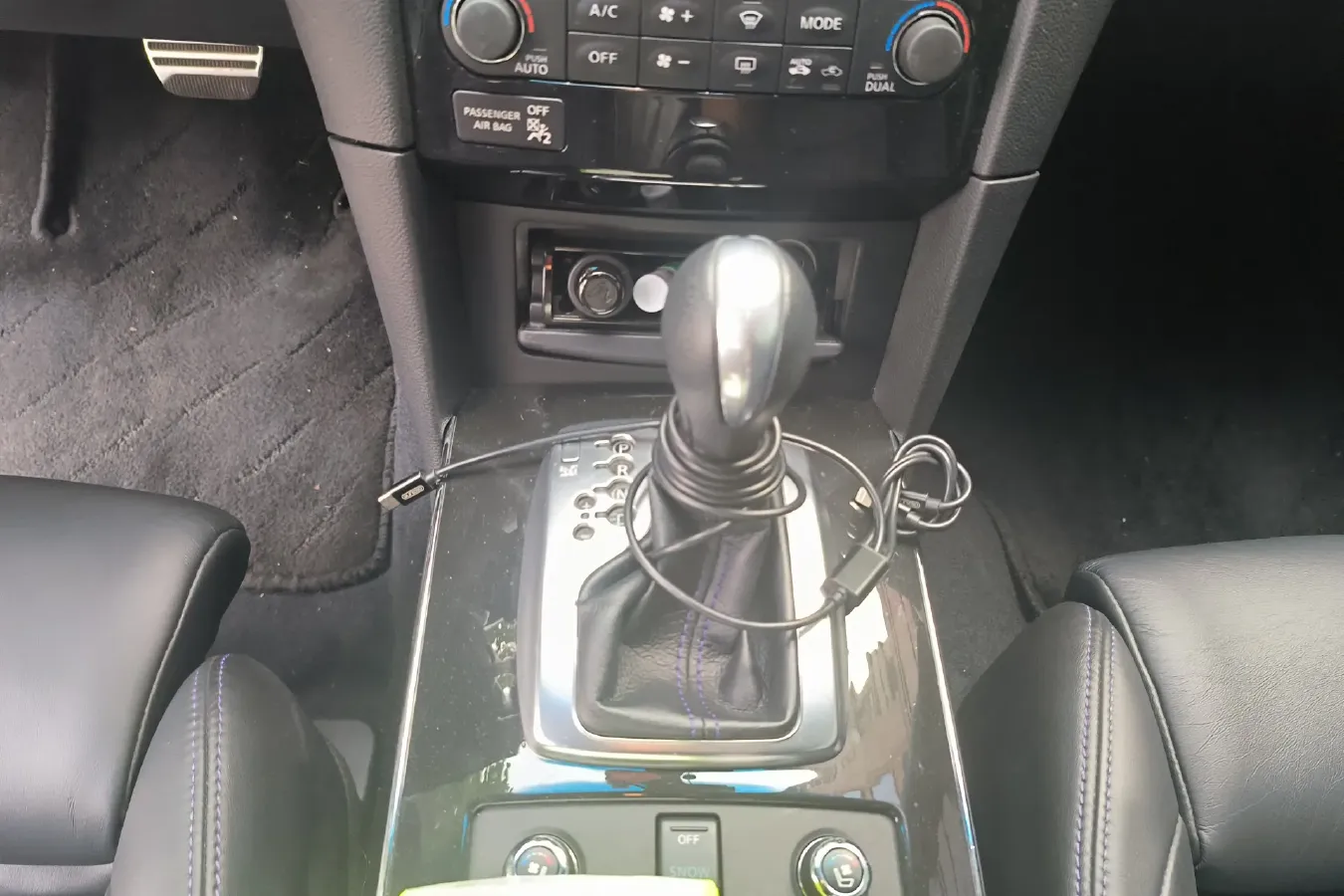 2015 Infiniti QX70 3.7L 351HP V6 7AT,autocango,china used car exporter,china ev exporter,chinese used car exporter,chinese used ev exporter