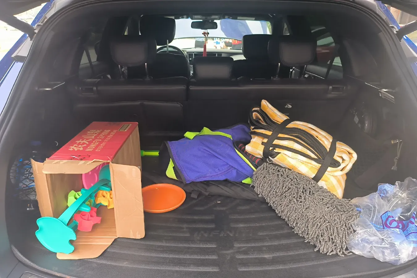 2015 Infiniti QX70 3.7L 351HP V6 7AT,autocango,china used car exporter,china ev exporter,chinese used car exporter,chinese used ev exporter