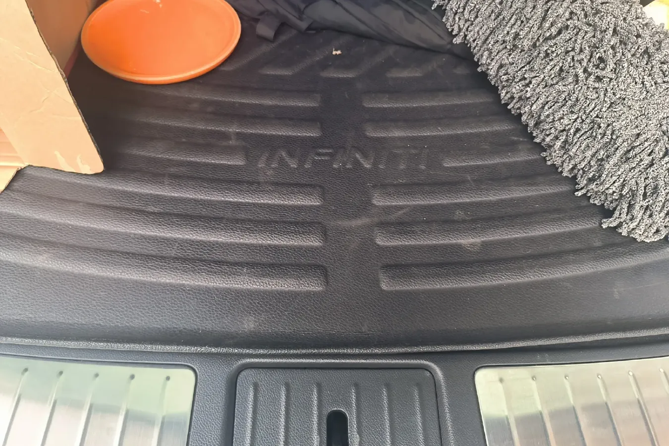 2015 Infiniti QX70 3.7L 351HP V6 7AT,autocango,china used car exporter,china ev exporter,chinese used car exporter,chinese used ev exporter