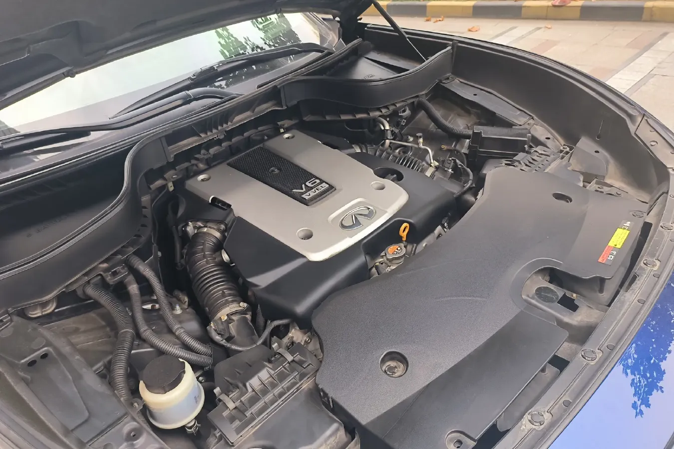 2015 Infiniti QX70 3.7L 351HP V6 7AT,autocango,china used car exporter,china ev exporter,chinese used car exporter,chinese used ev exporter