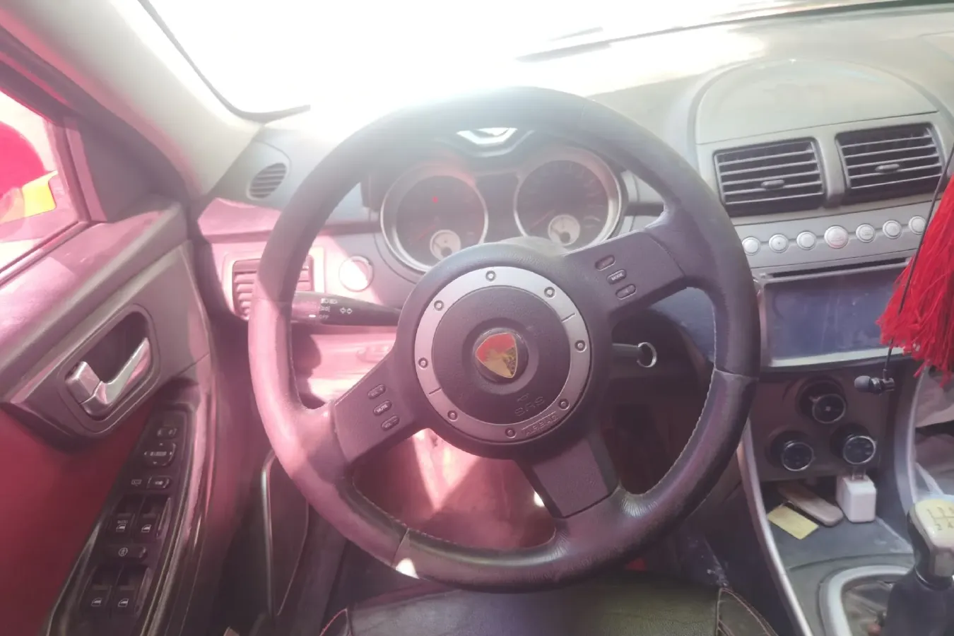 2009 Youngman Lotus L3 1.6L 111HP L4 5MT,autocango,china used car exporter,china ev exporter,chinese used car exporter,chinese used ev exporter