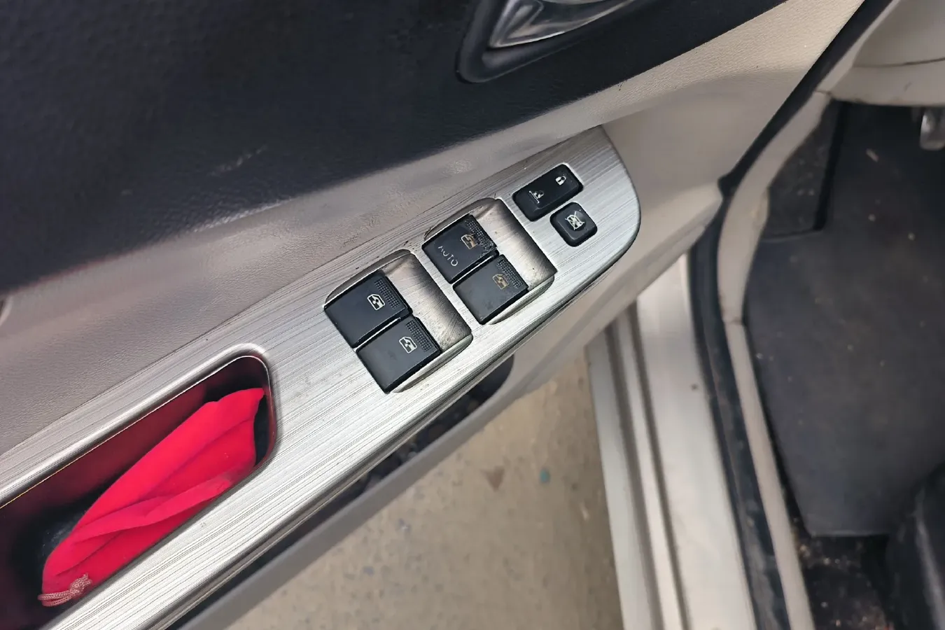 2016 DongFeng Forthing S500 1.5L 120HP L4 5MT,autocango,china used car exporter,china ev exporter,chinese used car exporter,chinese used ev exporter