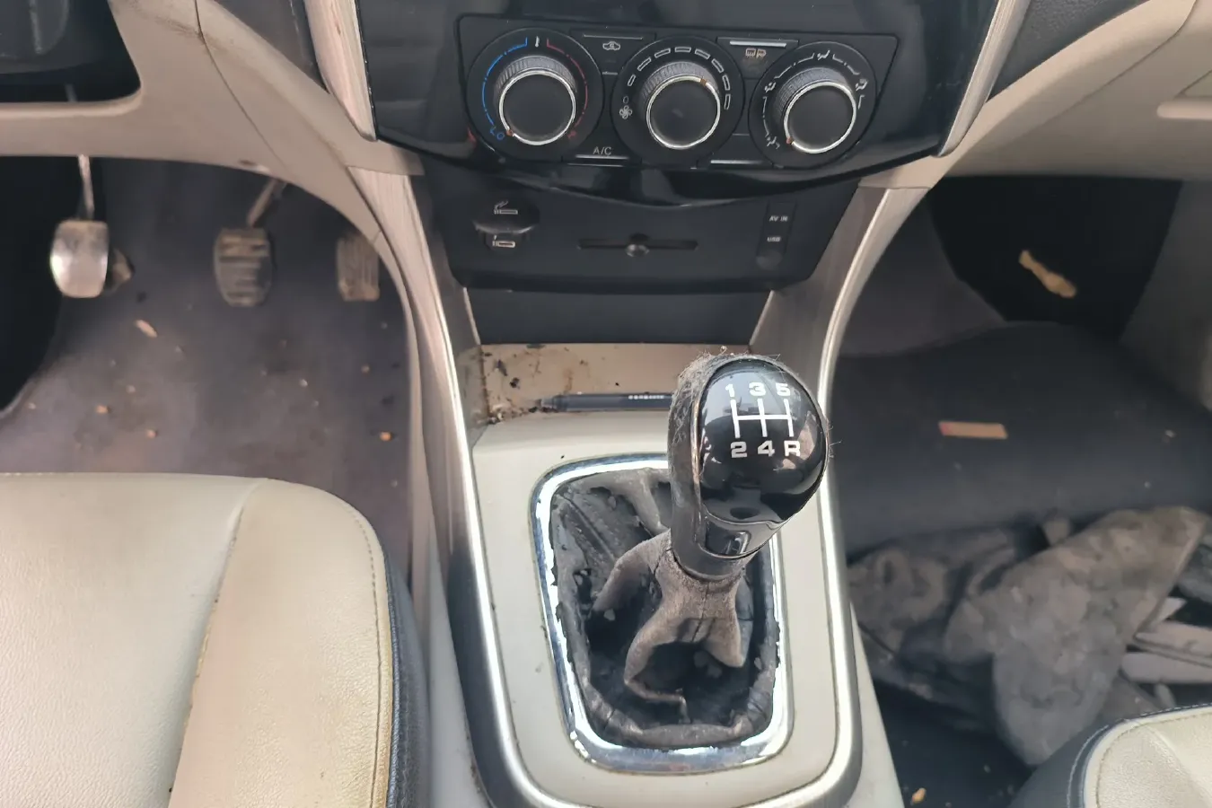 2016 DongFeng Forthing S500 1.5L 120HP L4 5MT,autocango,china used car exporter,china ev exporter,chinese used car exporter,chinese used ev exporter