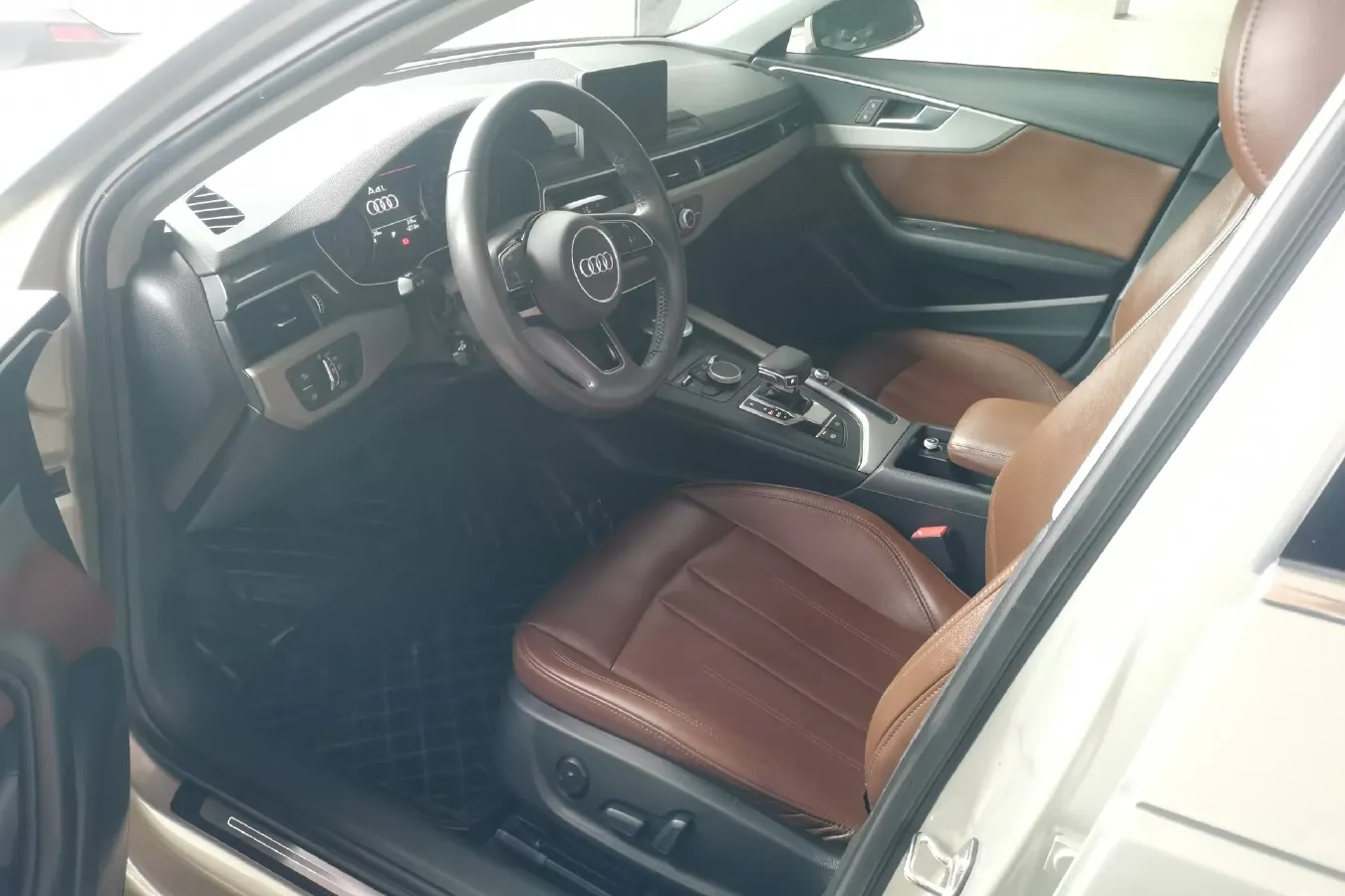 2018 Audi A4L 2.0T 190HP L4 7DCT,autocango,china used car exporter,china ev exporter,chinese used car exporter,chinese used ev exporter