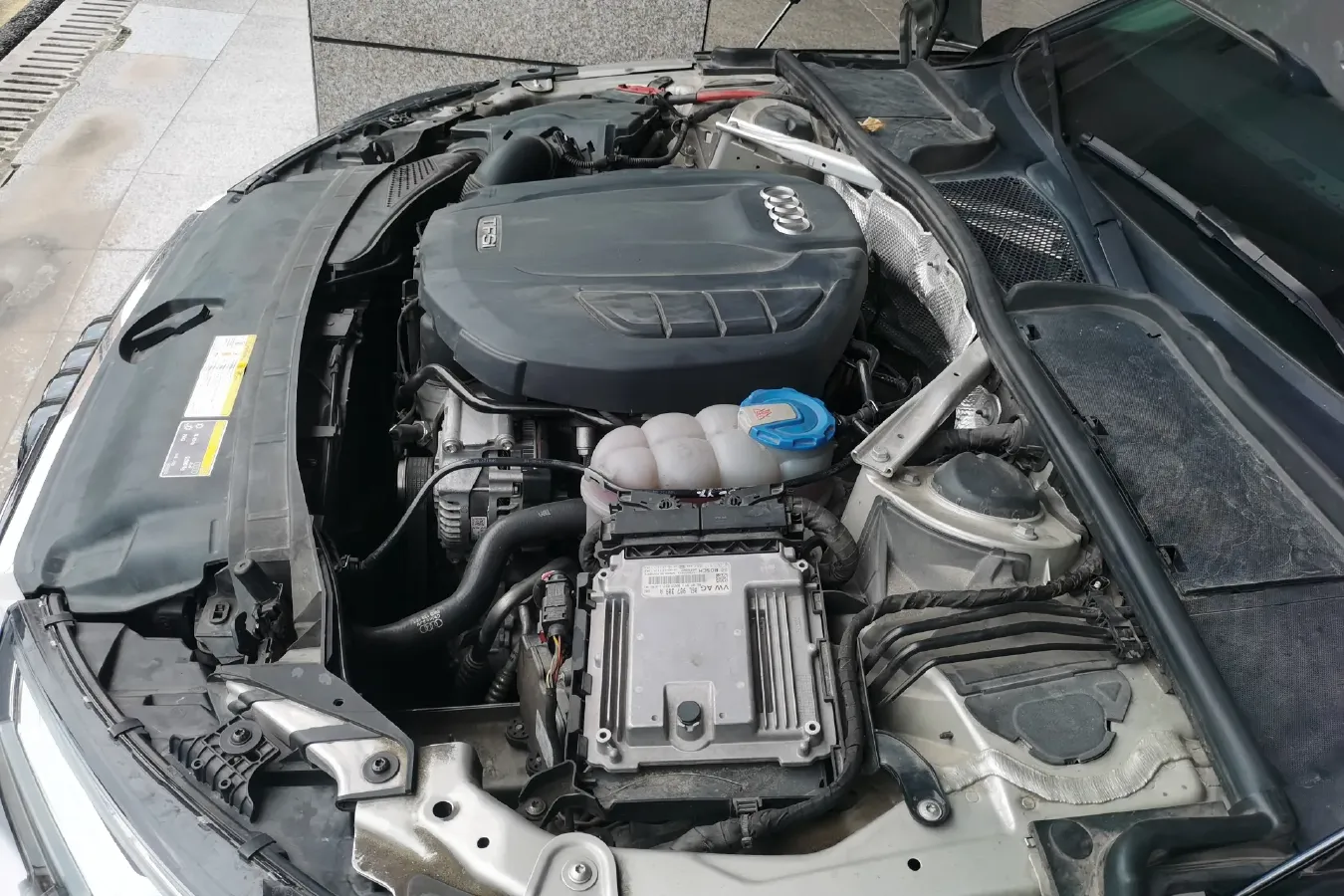 2018 Audi A4L 2.0T 190HP L4 7DCT,autocango,china used car exporter,china ev exporter,chinese used car exporter,chinese used ev exporter