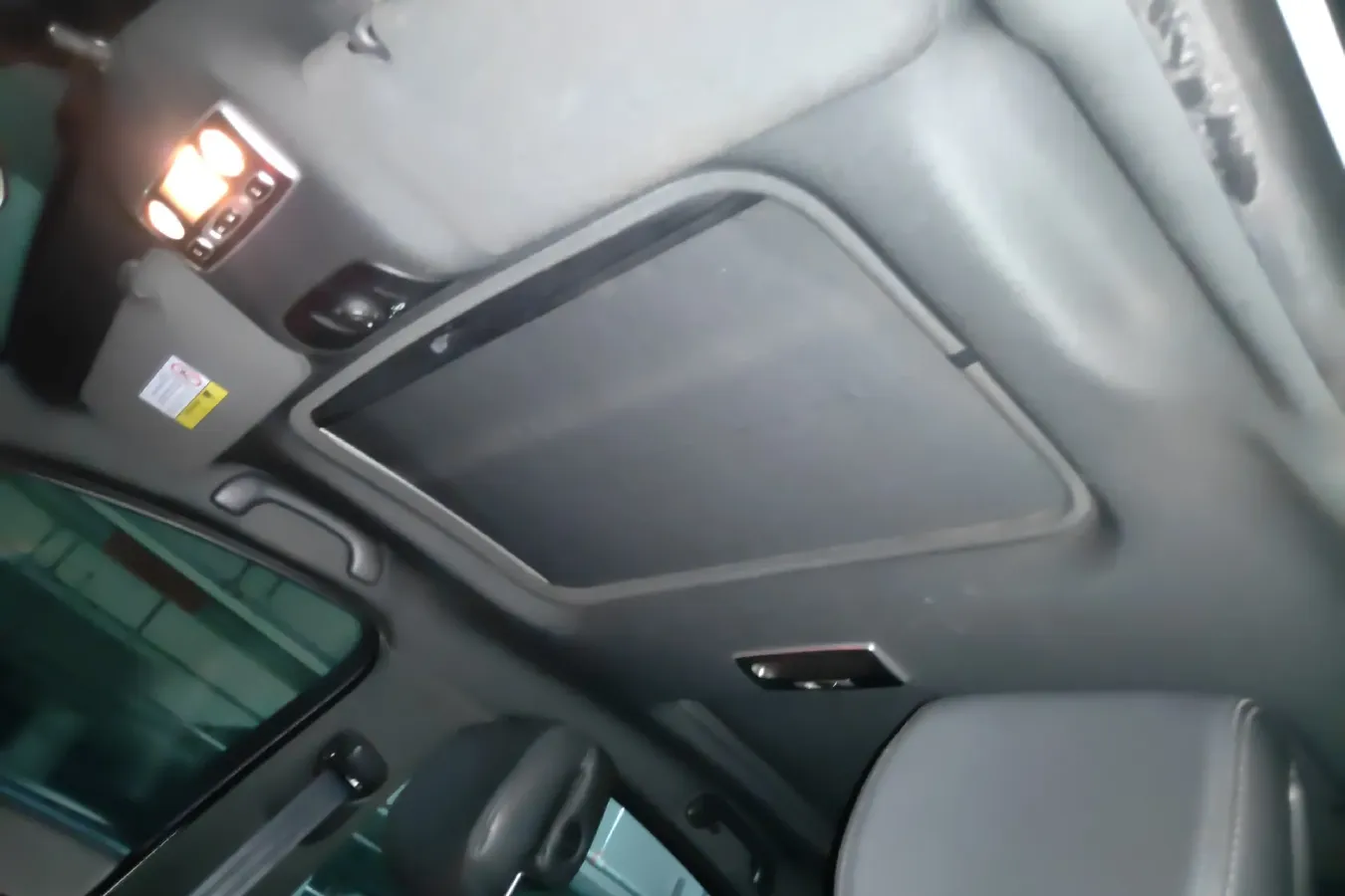 2015 Renault  Latitude 2.0L 139HP L4 CVT,autocango,china used car exporter,china ev exporter,chinese used car exporter,chinese used ev exporter