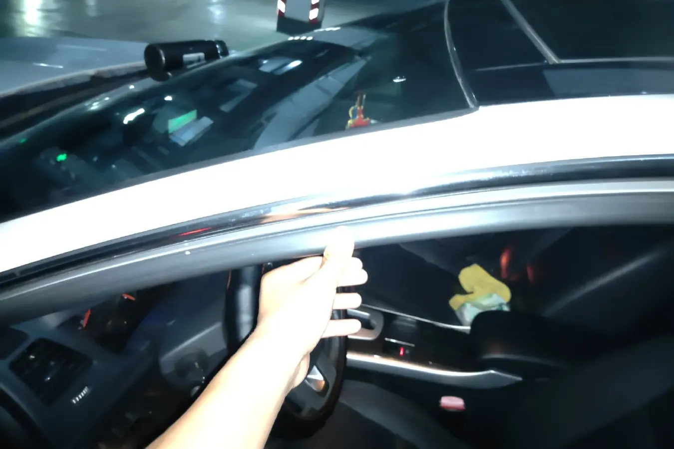 2015 Renault  Latitude 2.0L 139HP L4 CVT,autocango,china used car exporter,china ev exporter,chinese used car exporter,chinese used ev exporter