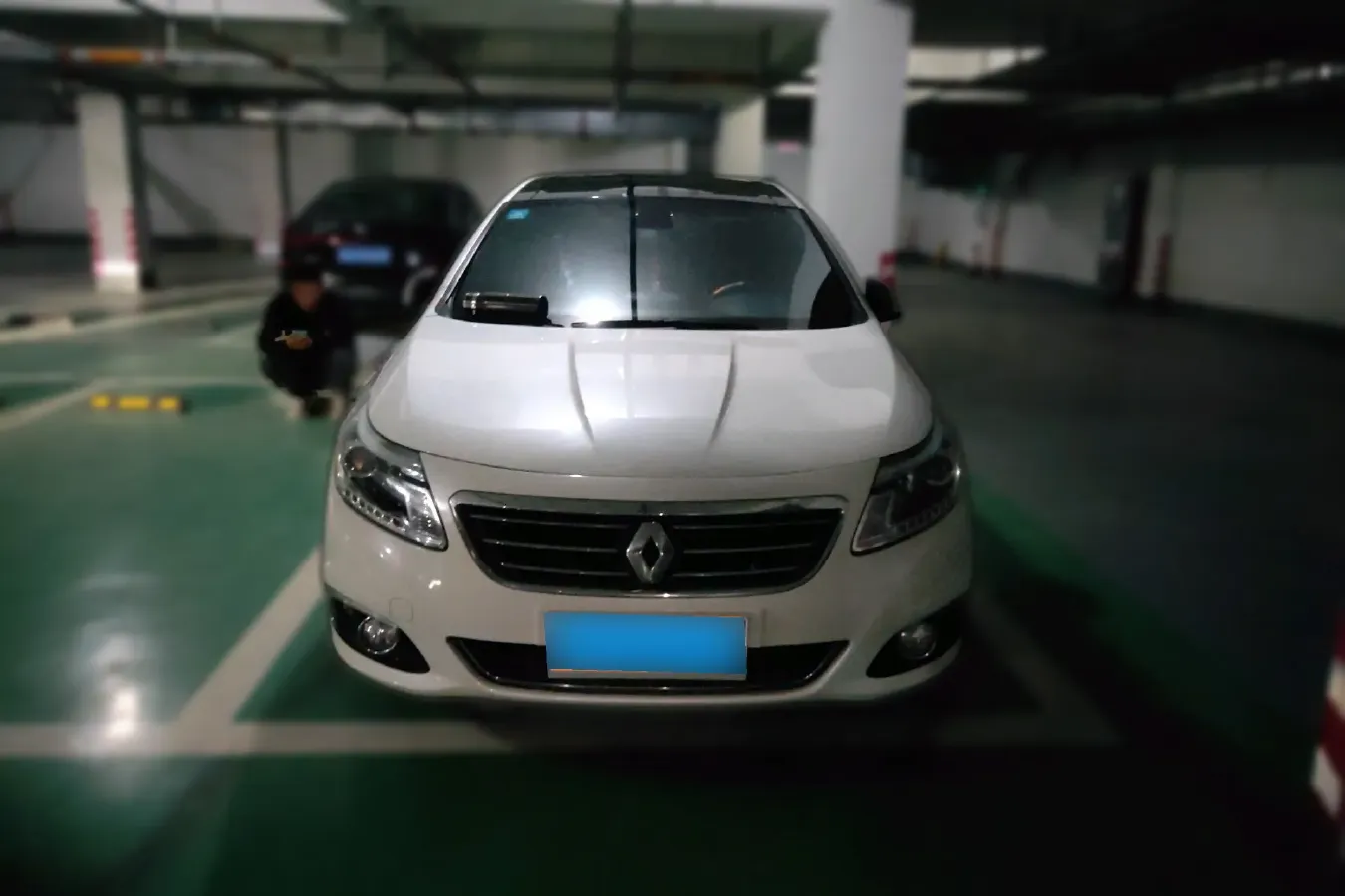 2015 Renault  Latitude 2.0L 139HP L4 CVT,autocango,china used car exporter,china ev exporter,chinese used car exporter,chinese used ev exporter