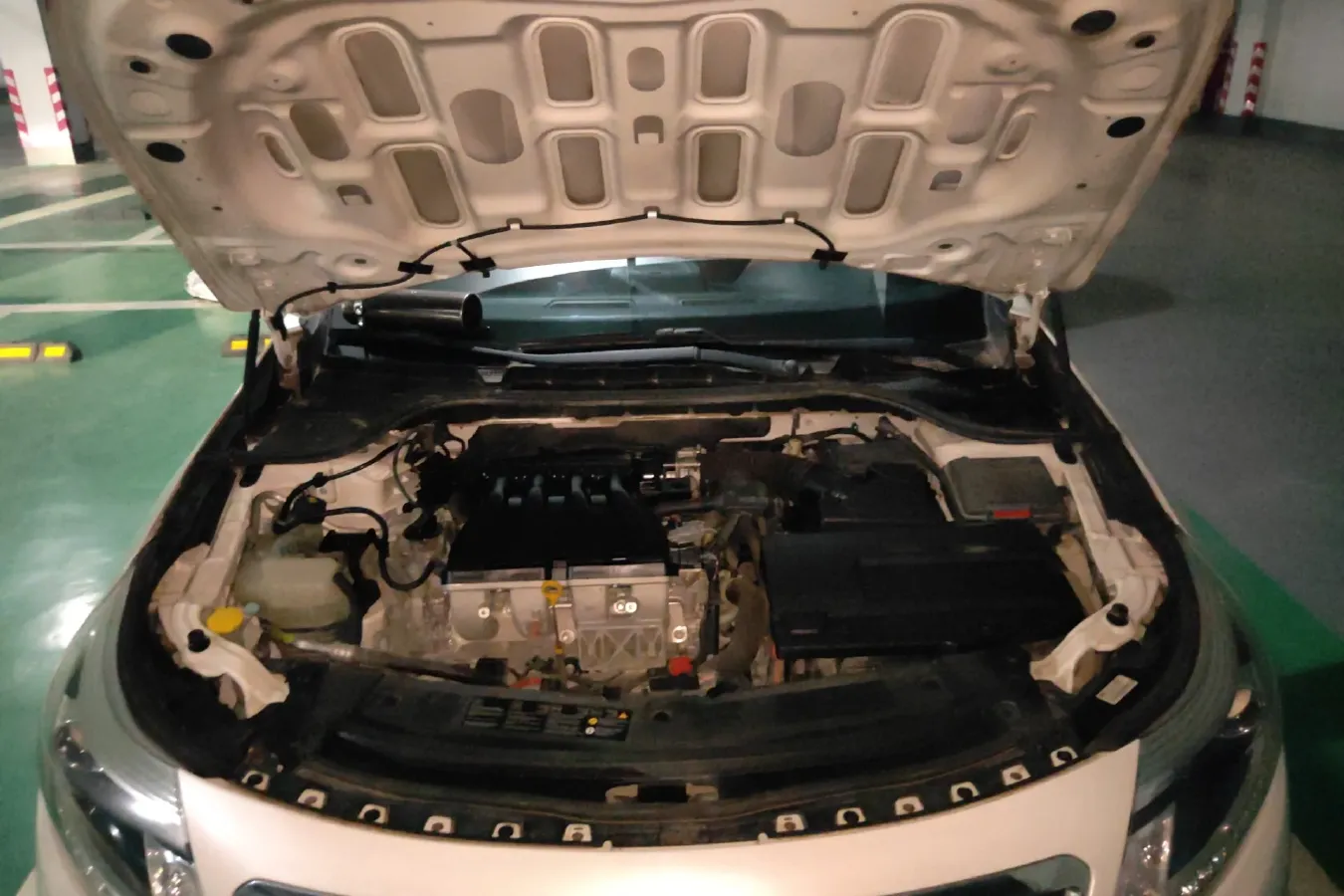 2015 Renault  Latitude 2.0L 139HP L4 CVT,autocango,china used car exporter,china ev exporter,chinese used car exporter,chinese used ev exporter