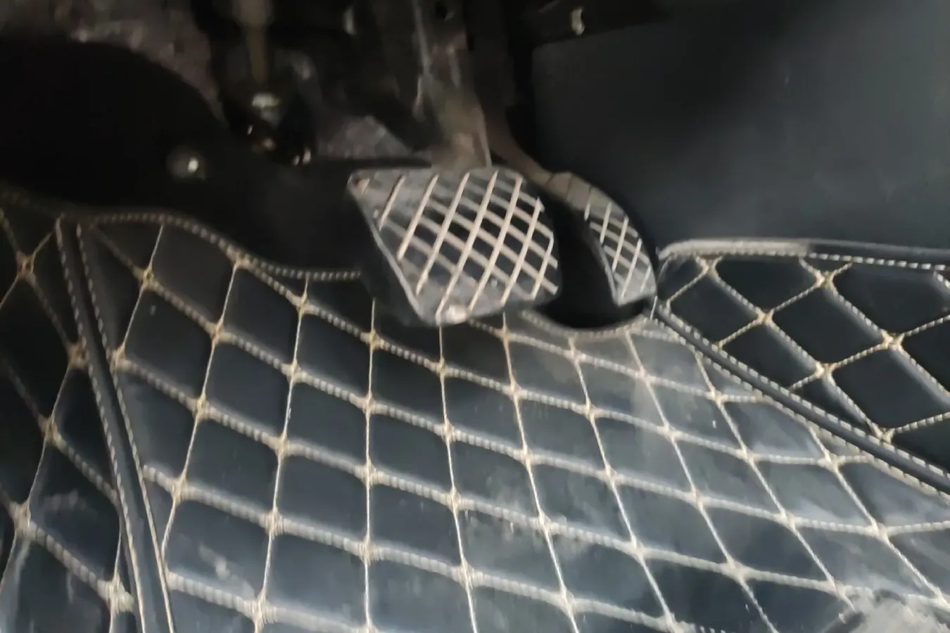 2014 Volkswagen Polo 1.4L 90HP L4 6AT,autocango,china used car exporter,china ev exporter,chinese used car exporter,chinese used ev exporter