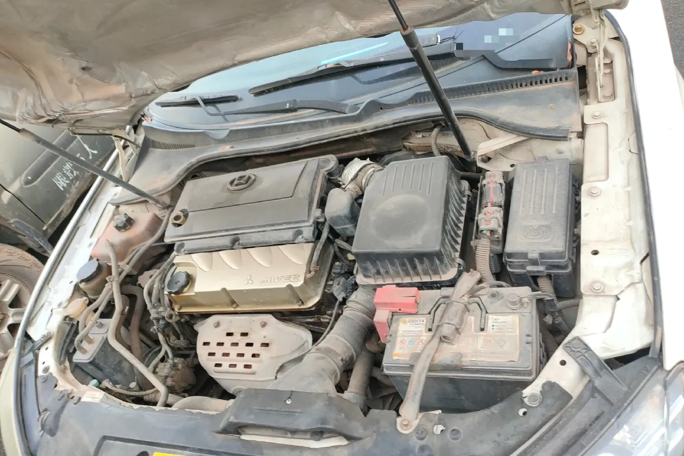 2013 HawTai LuSheng E70 2.0L 136HP L4 4AT,autocango,china used car exporter,china ev exporter,chinese used car exporter,chinese used ev exporter