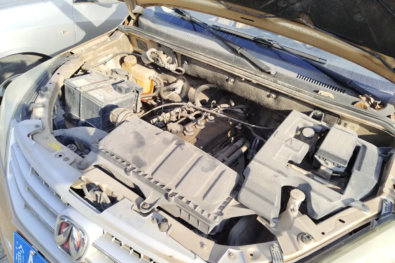 2014 BAIC WeiWang M20 1.5L 102HP L4 5MT,autocango,china used car exporter,china ev exporter,chinese used car exporter,chinese used ev exporter