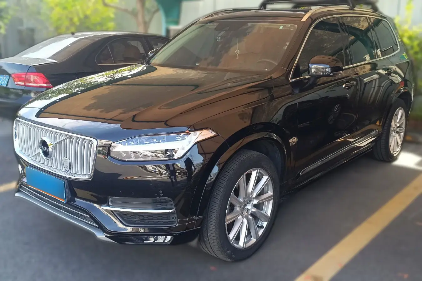 2019 Volvo XC90 2.0T 320HP L4 8AT