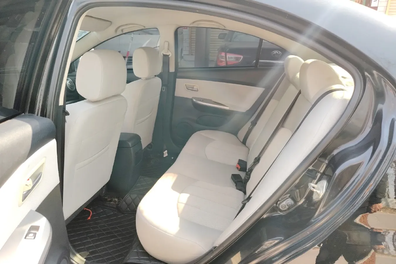 2011 HaiMa Family 1.6L 120HP L4 5MT,autocango,china used car exporter,china ev exporter,chinese used car exporter,chinese used ev exporter