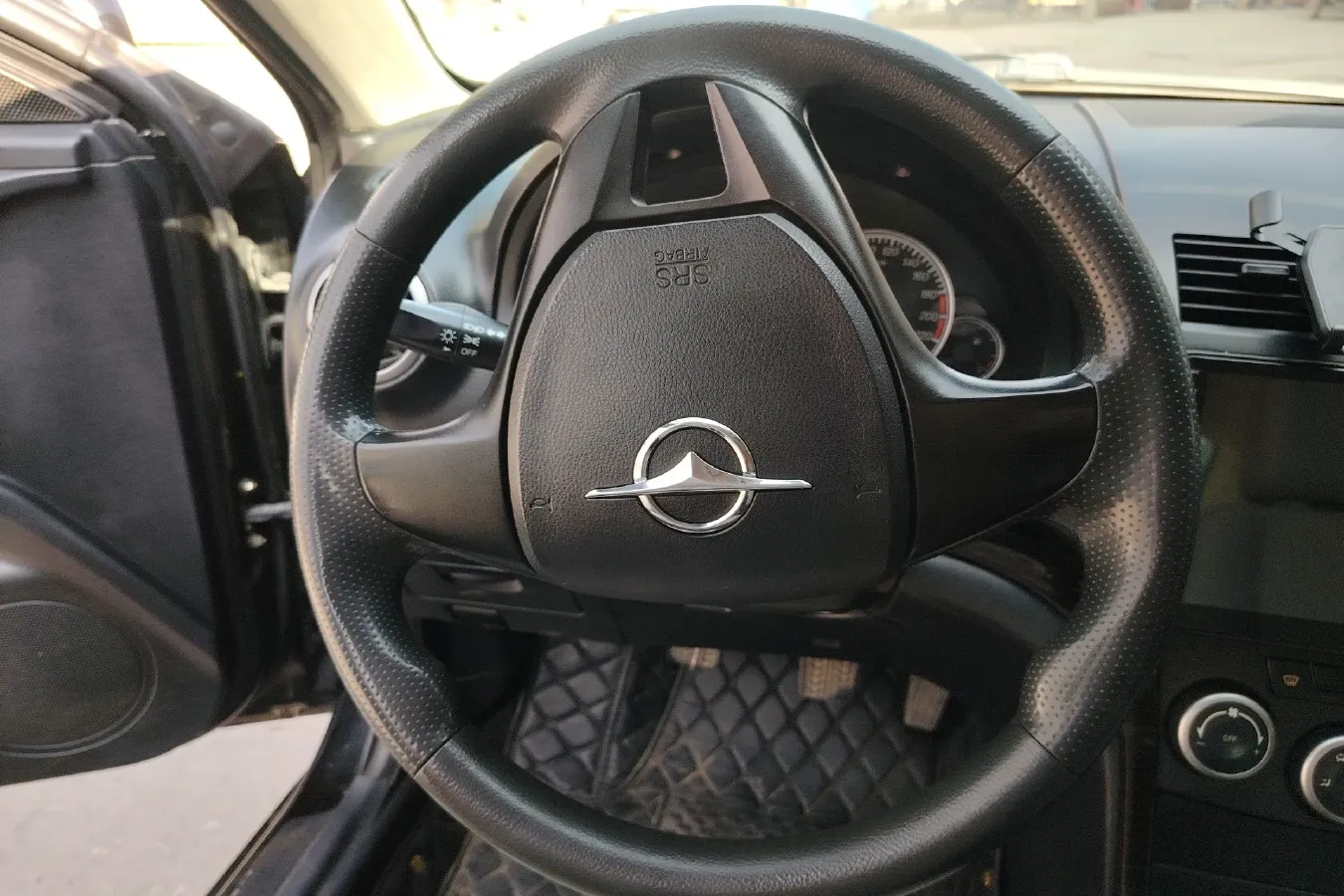 2011 HaiMa Family 1.6L 120HP L4 5MT,autocango,china used car exporter,china ev exporter,chinese used car exporter,chinese used ev exporter