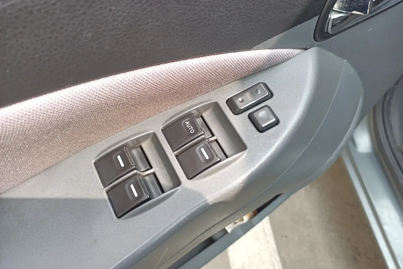 2011 DongFeng Forthing Joyear 1.5L 120HP L4 5MT,autocango,china used car exporter,china ev exporter,chinese used car exporter,chinese used ev exporter