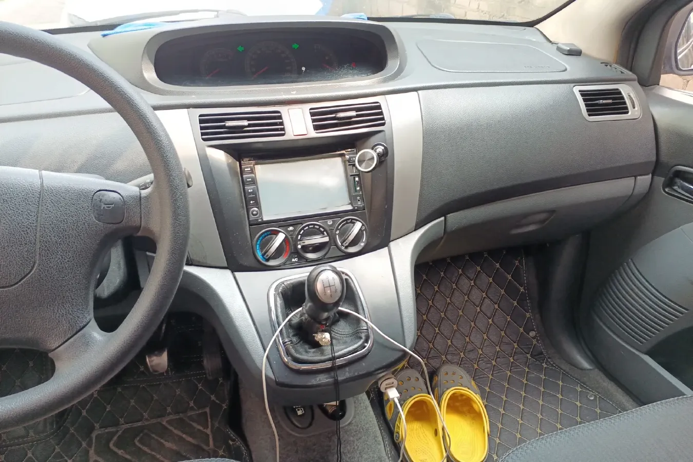 2011 DongFeng Forthing Joyear 1.5L 120HP L4 5MT,autocango,china used car exporter,china ev exporter,chinese used car exporter,chinese used ev exporter