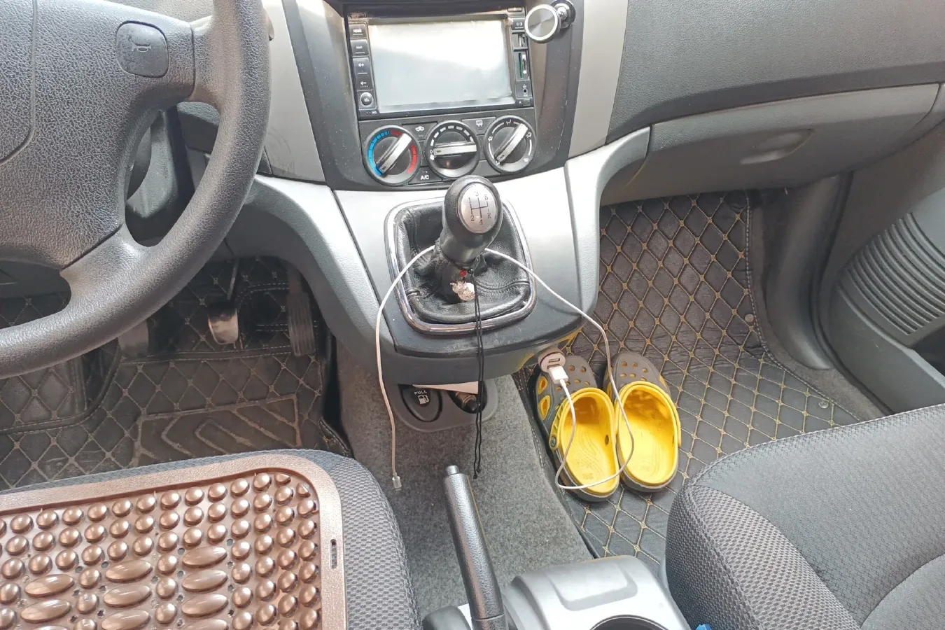 2011 DongFeng Forthing Joyear 1.5L 120HP L4 5MT,autocango,china used car exporter,china ev exporter,chinese used car exporter,chinese used ev exporter