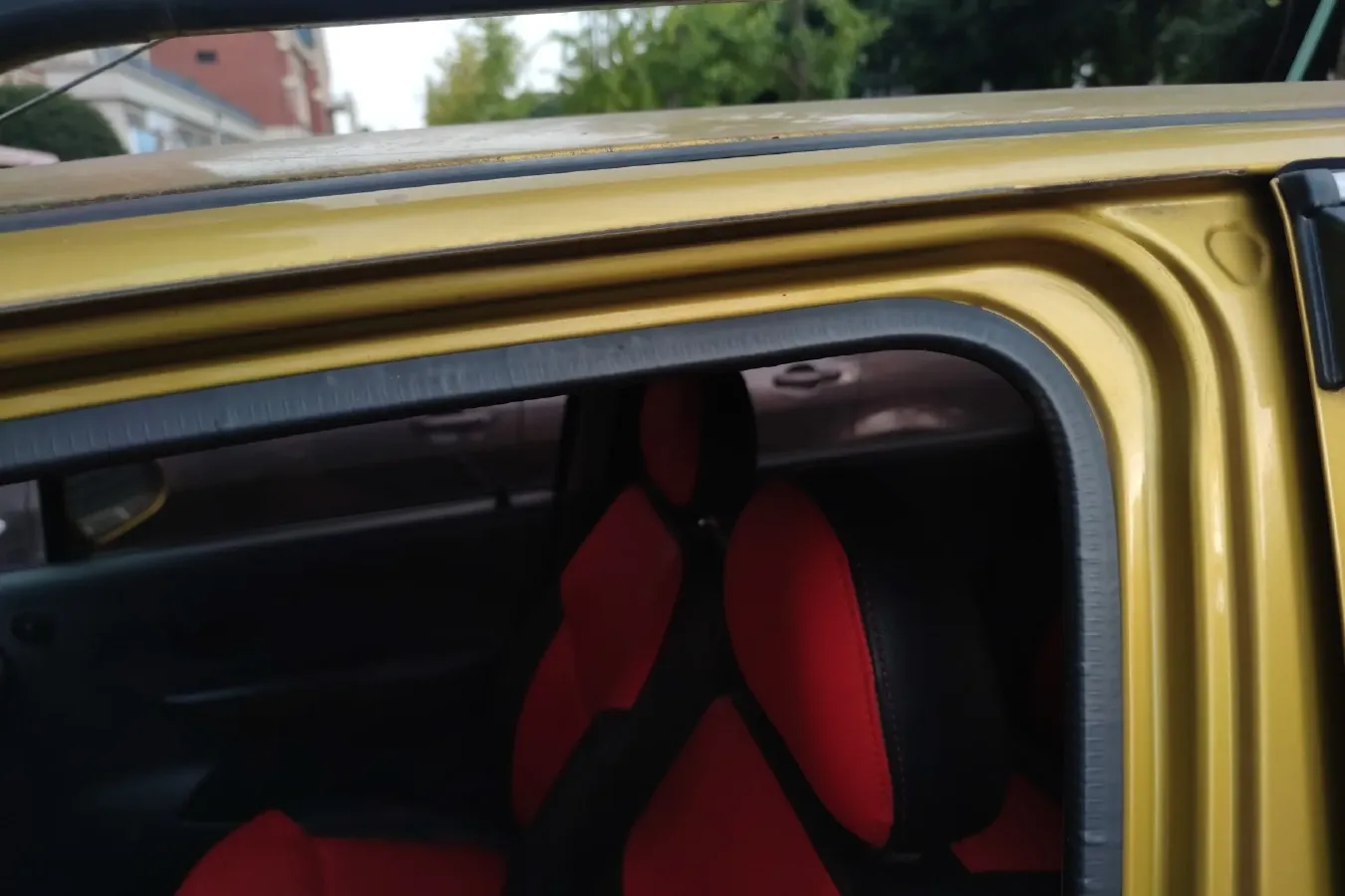 2009 BaoJun LeChi 1.2L 86HP L4 5MT,autocango,china used car exporter,china ev exporter,chinese used car exporter,chinese used ev exporter