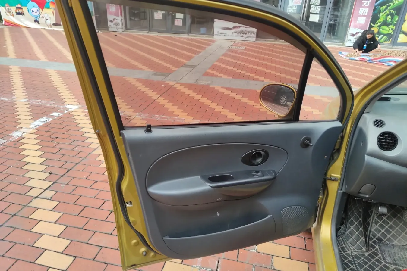 2009 BaoJun LeChi 1.2L 86HP L4 5MT,autocango,china used car exporter,china ev exporter,chinese used car exporter,chinese used ev exporter